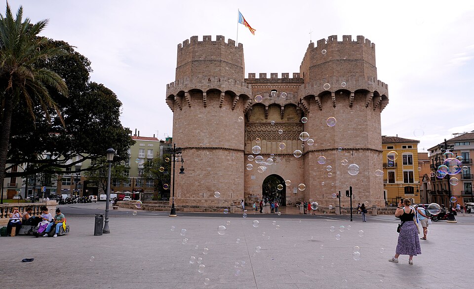 Valencia_-_Puerta_de_Serranos